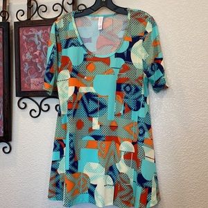 ⚡️4/$20 EUC LuLaRoe Multi color abstract aqua SS tunic